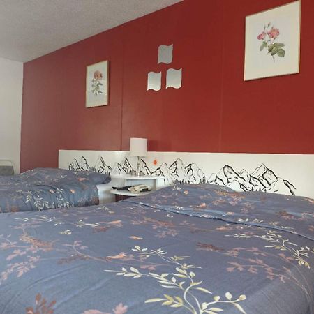 Cozy Corner Motel & Restaurant Haines Junction Buitenkant foto
