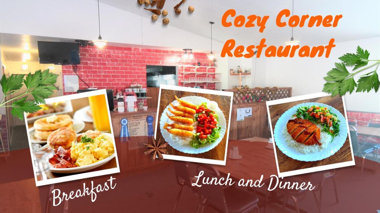 Cozy Corner Motel & Restaurant Haines Junction Buitenkant foto