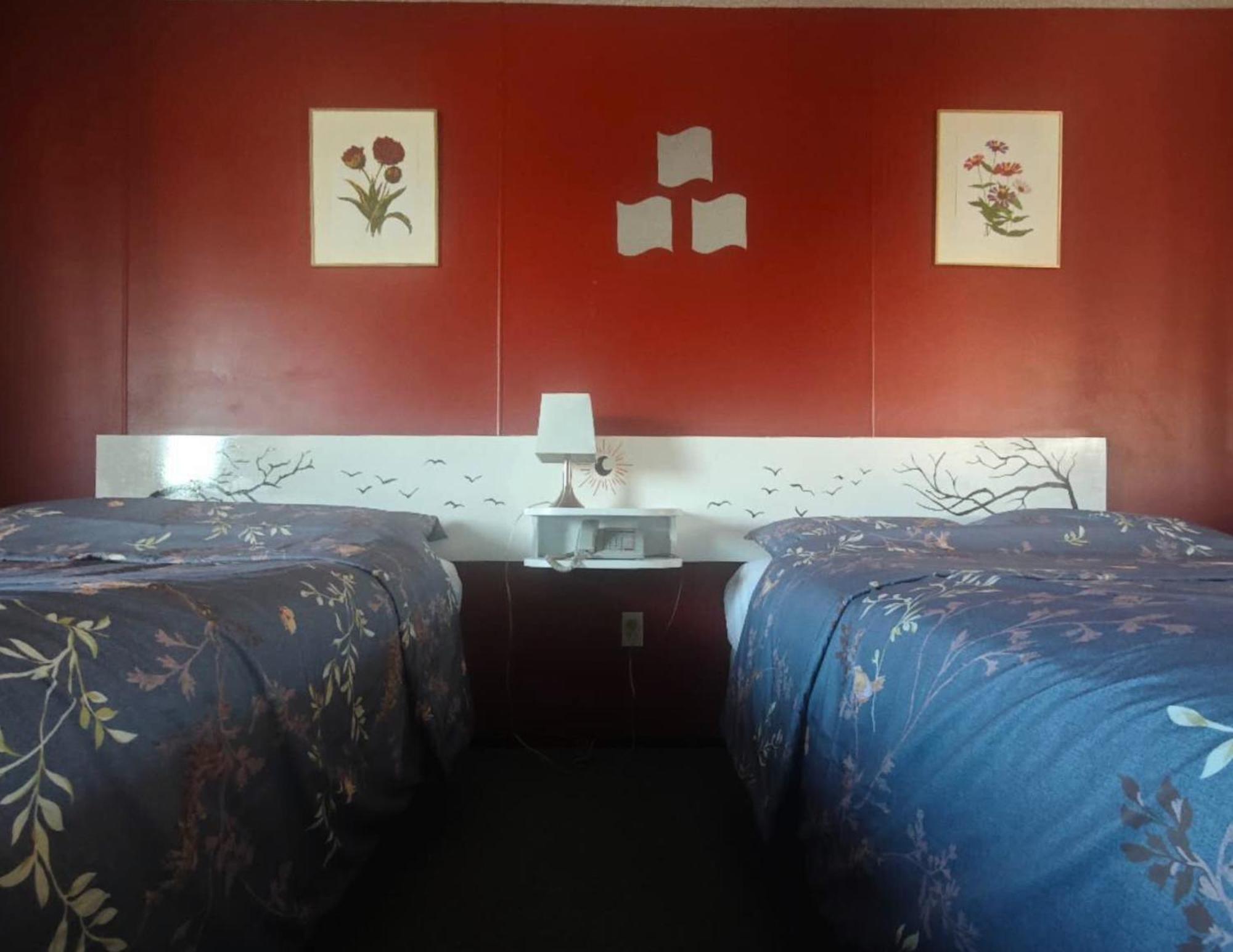 Cozy Corner Motel & Restaurant Haines Junction Buitenkant foto